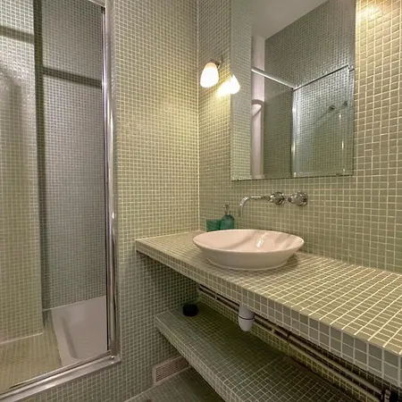 Flexliving - - Bachaumont Holiday home Paris